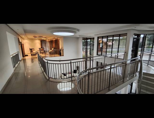 5 BEDROOM FREEHOLD FOR SALE IN SARNIA